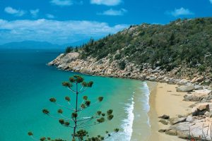 Magnetic Island - clear blue waters and quiet surrounds of Rocky Bay – luxury short breaks on a private aircraft