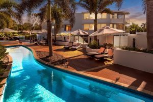 Bargara Beach - swimming pool at Manta Bargara Resort – luxury short breaks on a private aircraft