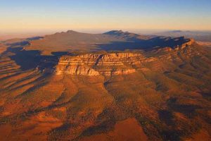 Wilpena Pound - iconic natural amphitheatre, Ikara (Wilpena Pound) - Outback Australia Flinders Ranges
