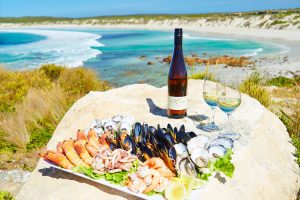 Eyre Peninsula - Fresh seafood alfresco - luxury short breaks South Australia