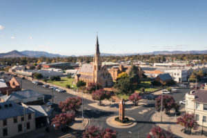 Mudgee - The Mudgee WWII Memorial Clock at the roundabout intersection of Church and Market Streets - luxury solo tours