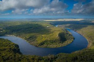Arthur River - bend in the river surrounded by rainforest - luxury short breaks Tasmania
