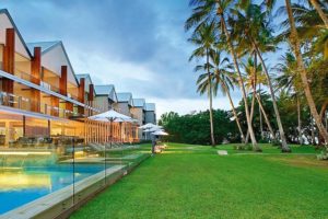 Mission Beach - Lawn at Castaways Resort - Solo Tours