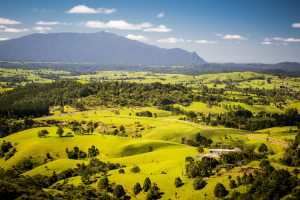 Atherton Tablelands - Millaa Millaa View over the valley - Luxury solo tours